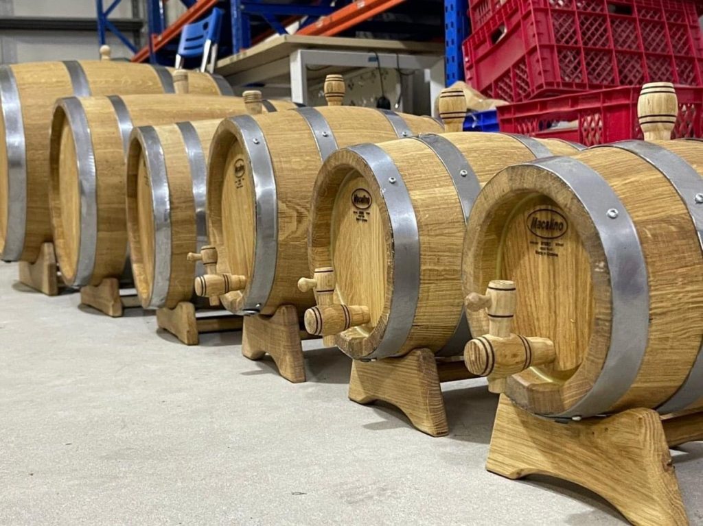 Cơ sở sản xuất và phân phối Thùng Rượu gỗ sồi tại Quận Tây Hồ
