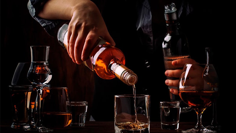 Phong cách độc đáo trong chế tạo rượu vang và whisky.